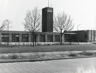 94522 Gezicht op de voorgevel van de brandweerkazerne (Lange Brinkweg 71) te Soest.